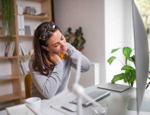 5 Tips for Reducing Neck Pain in The Workplace